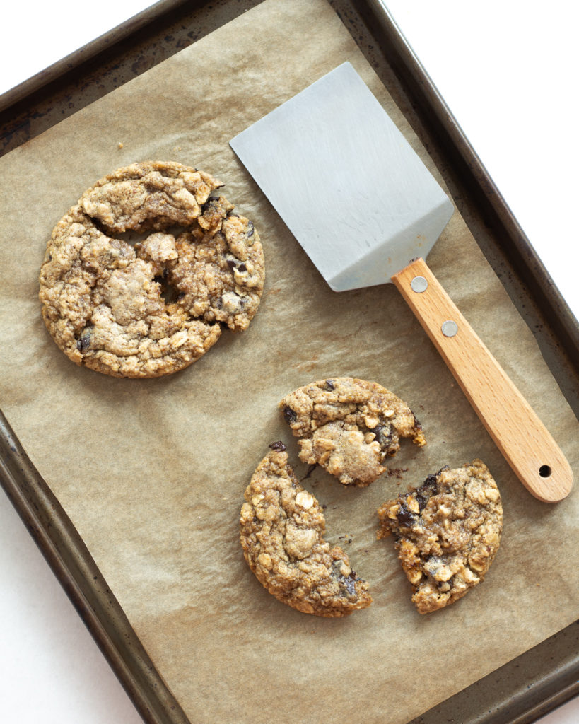 healthy oatmeal chocolate chip cookies