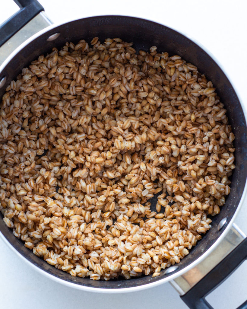 farro in pot