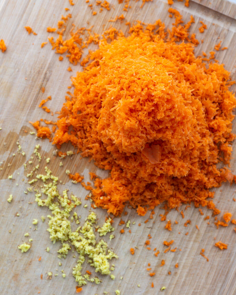 grated carrots and ginger